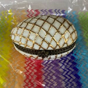 Vintage egg shape trinket ceramic box